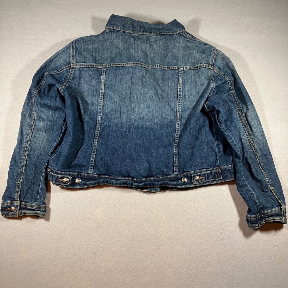 Y2K Torrid Womens Size 2 Plus Blue Denim Trucker Jacket Stretch M Wash Wiskered